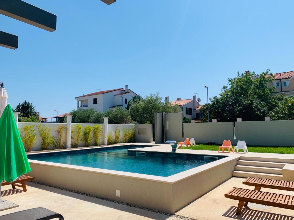 Linc Rooms & Apartments Banjole Exterior foto