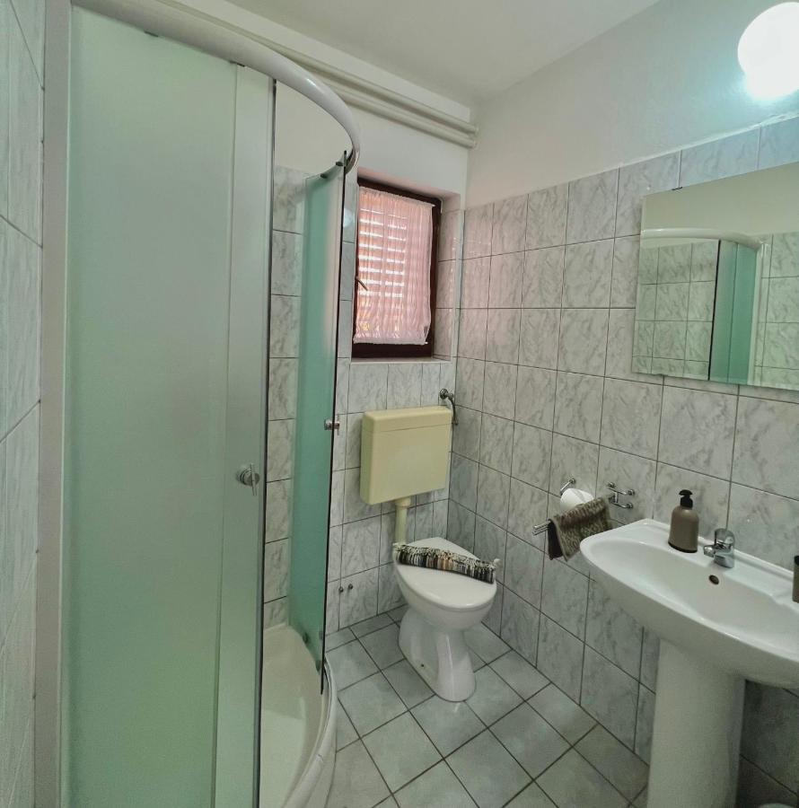 Linc Rooms & Apartments Banjole Exterior foto