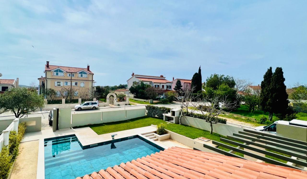 Linc Rooms & Apartments Banjole Exterior foto