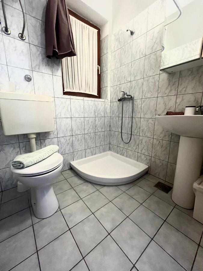 Linc Rooms & Apartments Banjole Exterior foto